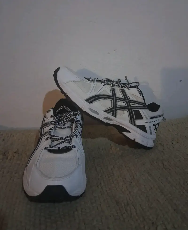 Zapatillas deportivas Asics Gel-Kahana blancas - 1