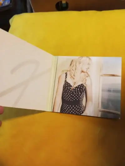 CD Britney Spears – Femme Fatale (Edición Japonesa - miniatura 2