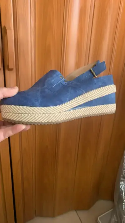 Zapatos de cuña azul para mujer - miniatura 2