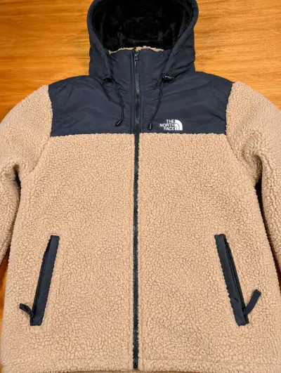 Chaqueta de lana The North Face con capucha - miniatura 2