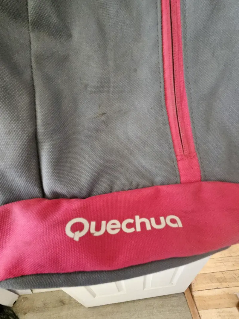 Mochila Quechua Arpenaz 20L gris y rosa - 2