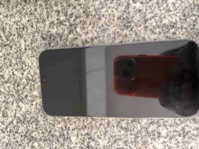 Smartphone Honor con triple cámara trasera - miniatura 2
