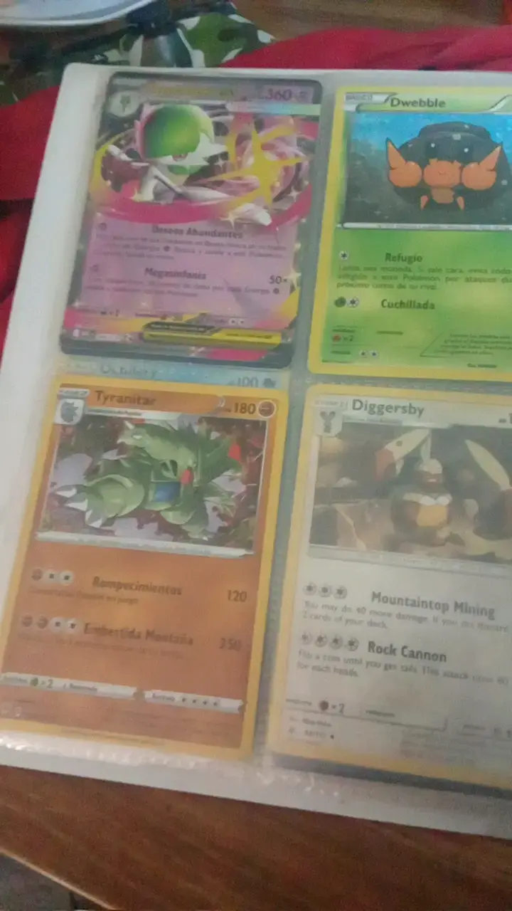 Álbum de Cartas Pokémon con Cartas Raras - 2