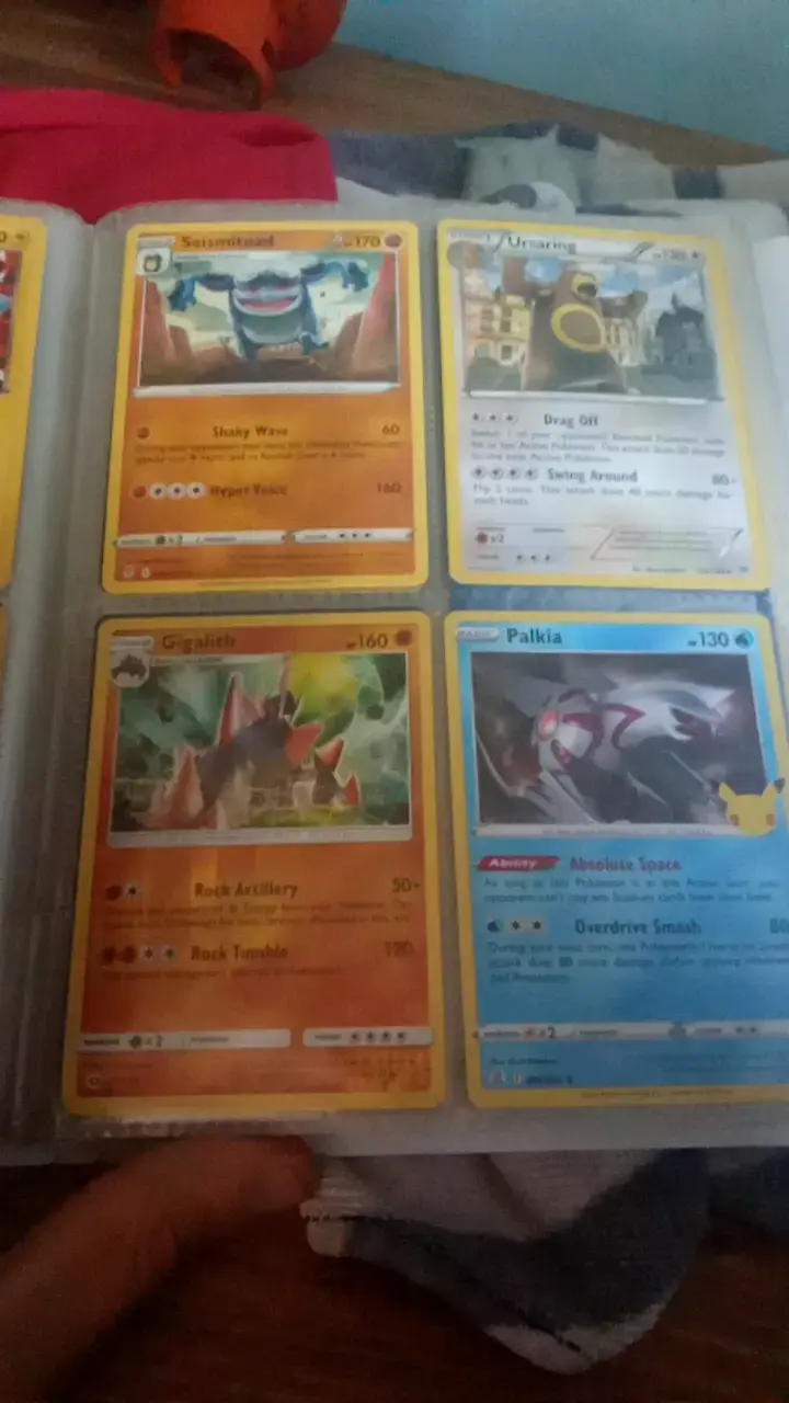 Álbum de Cartas Pokémon con Cartas Raras - 4