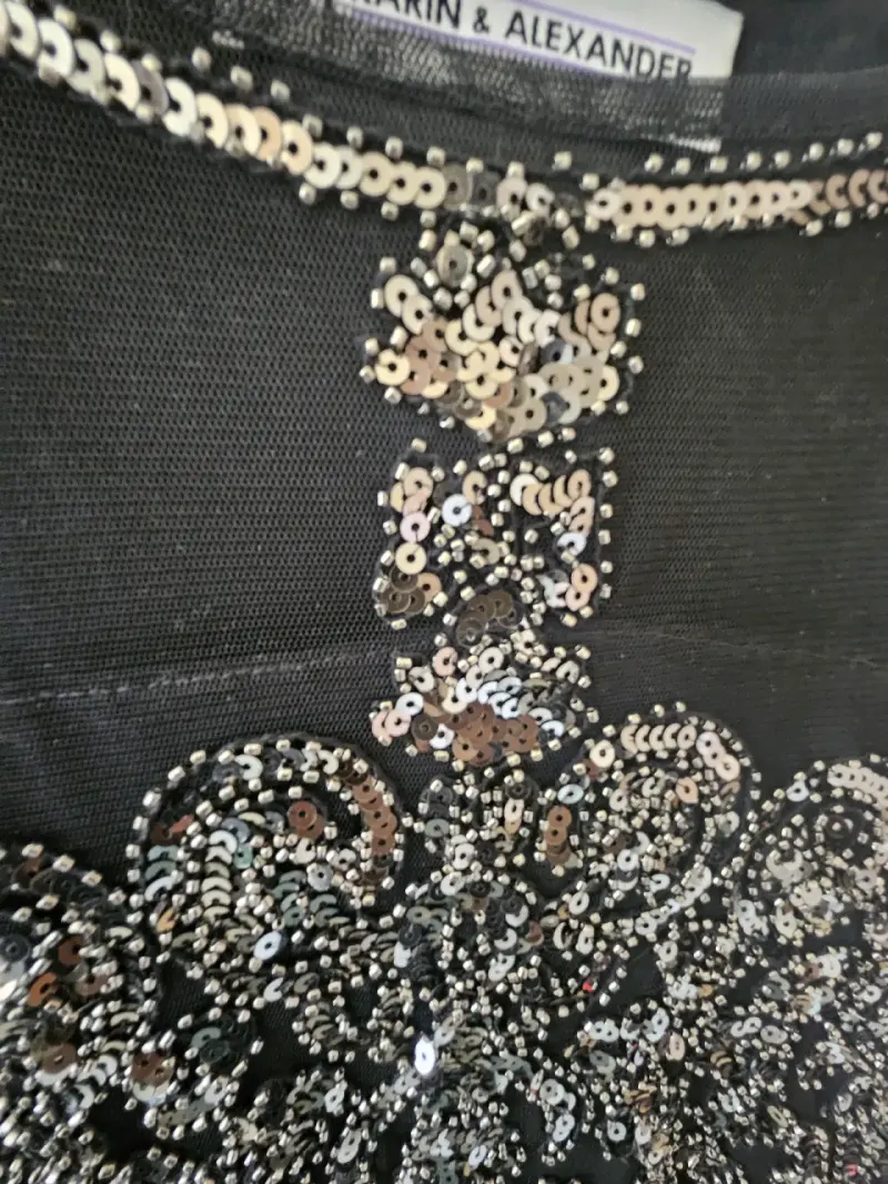Vestido de fiesta negro con lentejuelas - 2