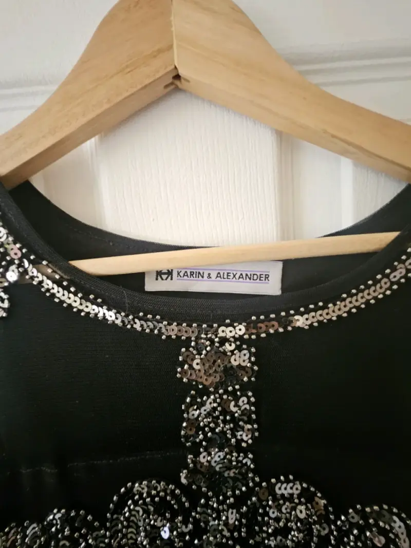Vestido de fiesta negro con lentejuelas - 3