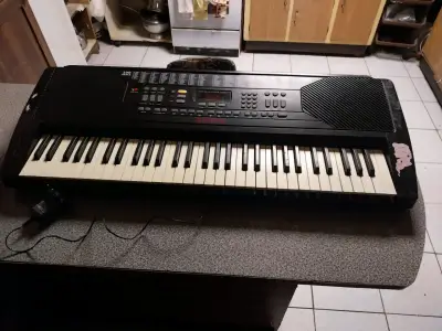 Teclado electrónico Bontempi con 100 sonidos - miniatura 1
