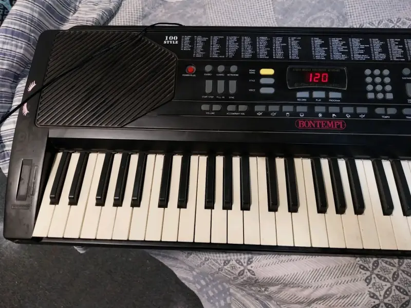Teclado electrónico Bontempi con 100 sonidos - 3