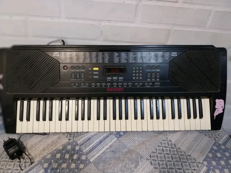 Teclado electrónico Bontempi con 100 sonidos - 4