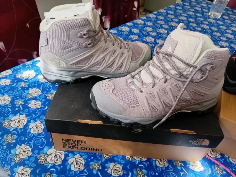 Botas de senderismo The North Face gris claro