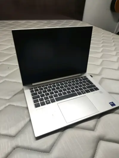 Notebook HP EliteBook 840 G11 Intel Core i7 - miniatura 1