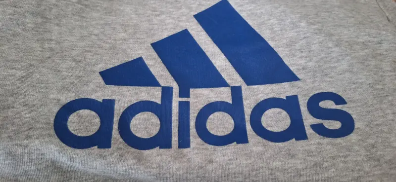 Polerón con capucha gris Adidas para niño - 3