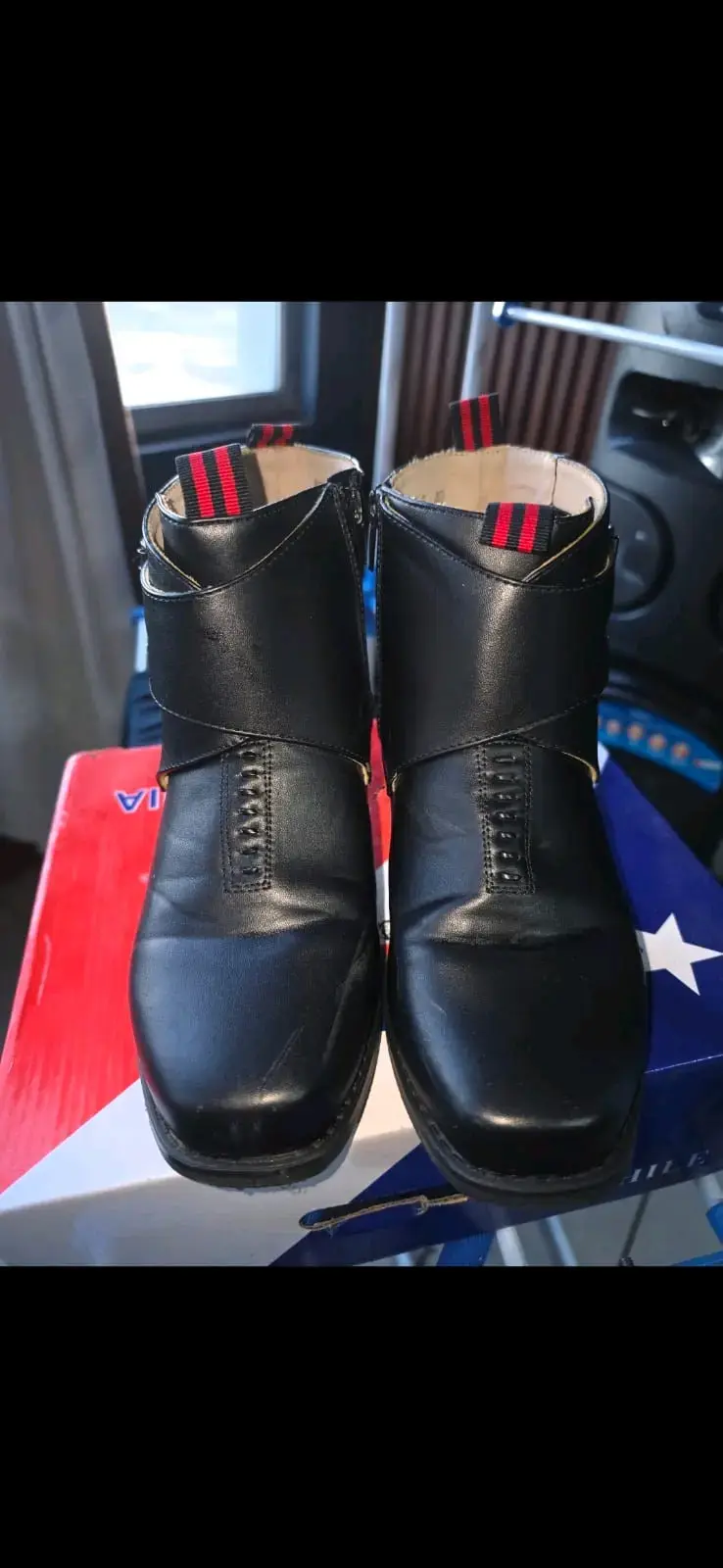 Traje de huaso, Manta, zapatos y polainas - 5