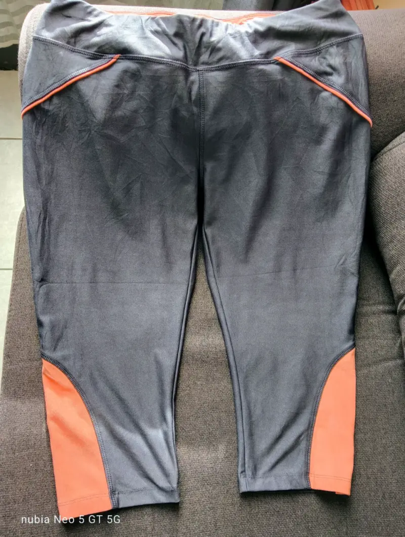 Chaqueta deportiva gris Adidas para mujer - 2