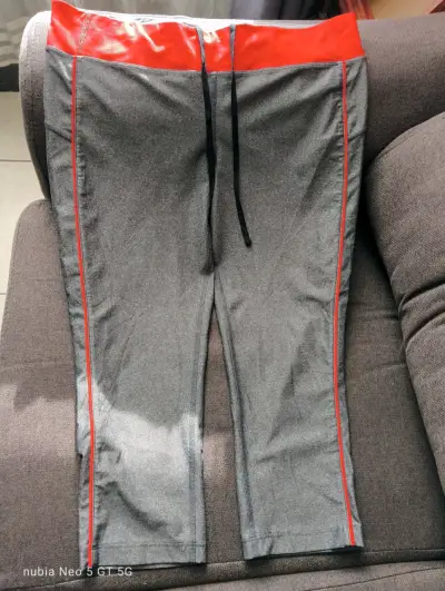 Chaqueta deportiva gris Adidas para mujer - miniatura 3
