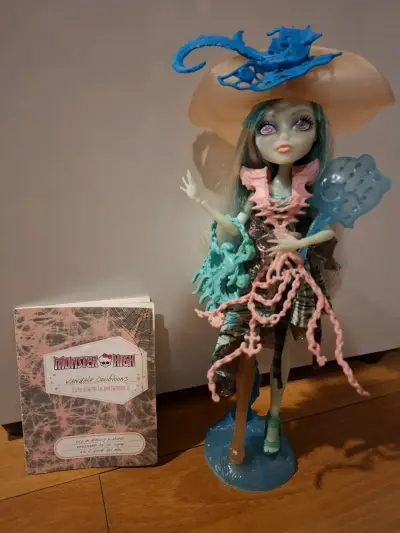 Muñeca Monster High Vandala Doubloons - miniatura 2