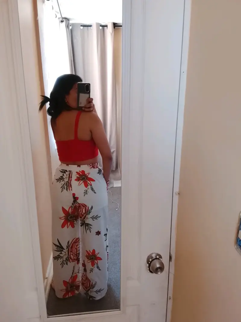 Vestido ajustado marrón con espalda descubierta - 3