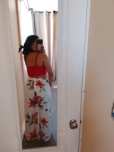 Vestido ajustado marrón con espalda descubierta - miniatura 3