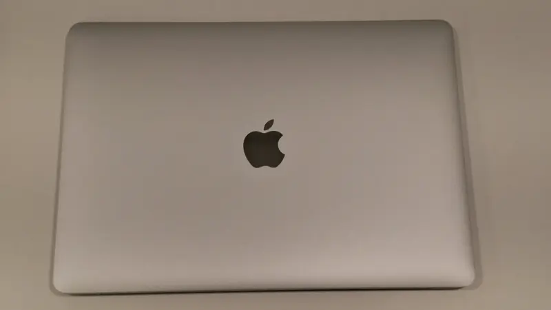 MacBook Air 13 pulgadas en excelente estado - 1
