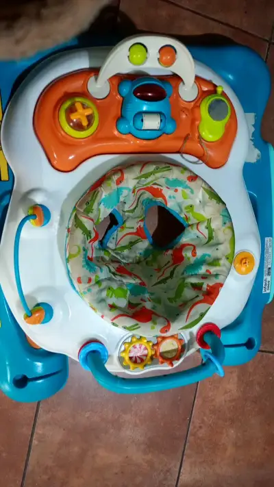 Andador para bebé Infanti con juguetes interactivos - miniatura 1