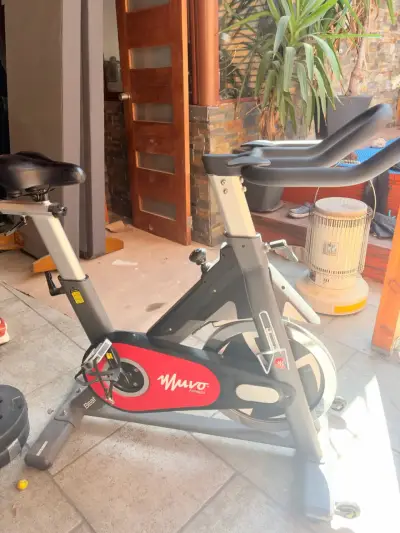 Bicicleta estática Muvo Fitness Beat - miniatura 1