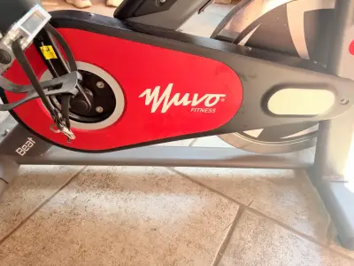 Bicicleta estática Muvo Fitness Beat - miniatura 2