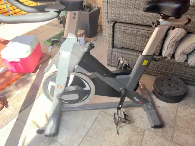 Bicicleta estática Muvo Fitness Beat - miniatura 4