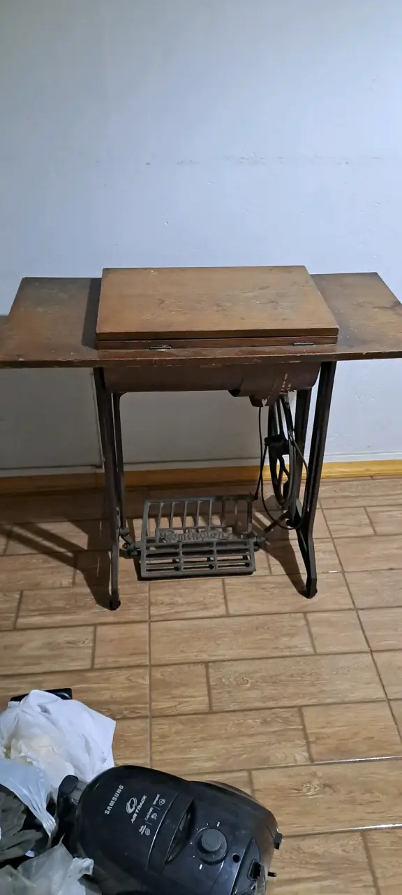 Máquina de Coser Antigua Remington Verde - 1
