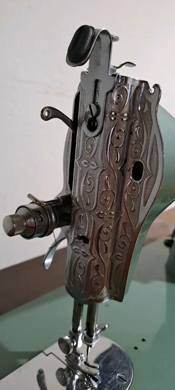 Máquina de Coser Antigua Remington Verde - 2