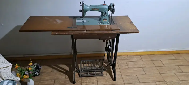 Máquina de Coser Antigua Remington Verde - 6