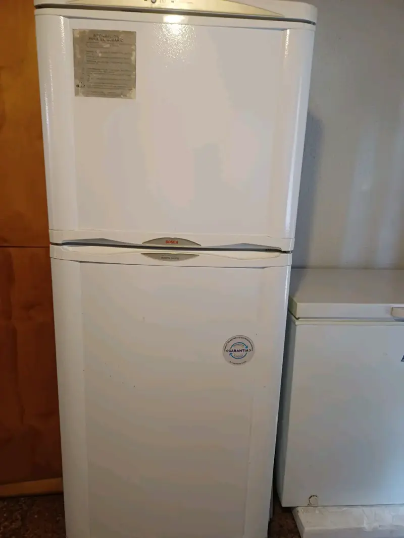 Refrigerador Bosch usado - 1