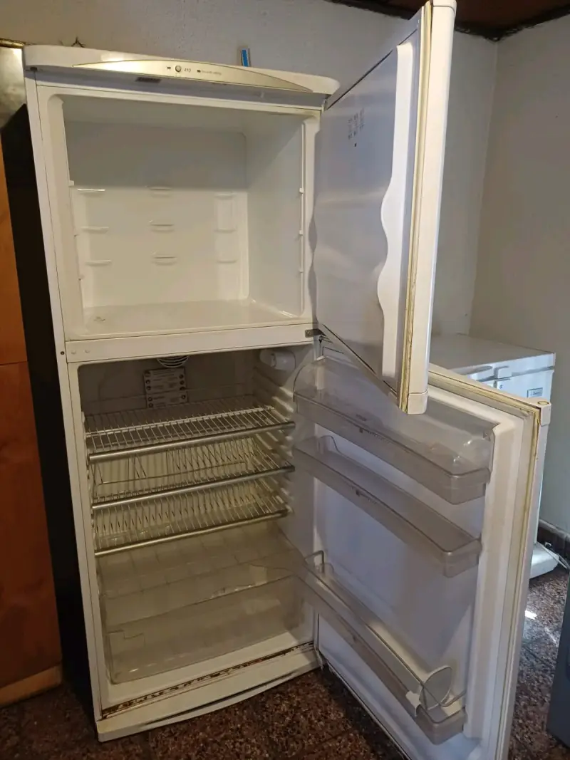 Refrigerador Bosch usado - 2