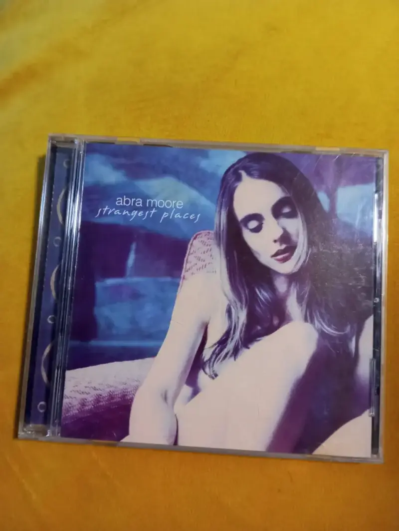 CD de música Abra Moore Strangest Places
