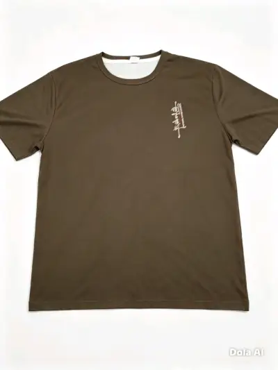 Polera con diseño de personaje de videojuego - miniatura 5