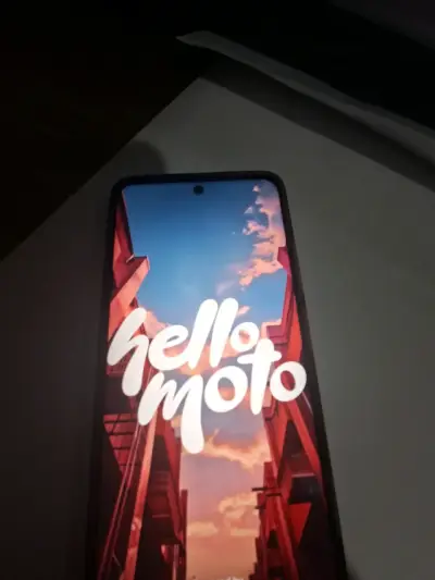 Smartphone Motorola Moto G35 5G Rojo - miniatura 2