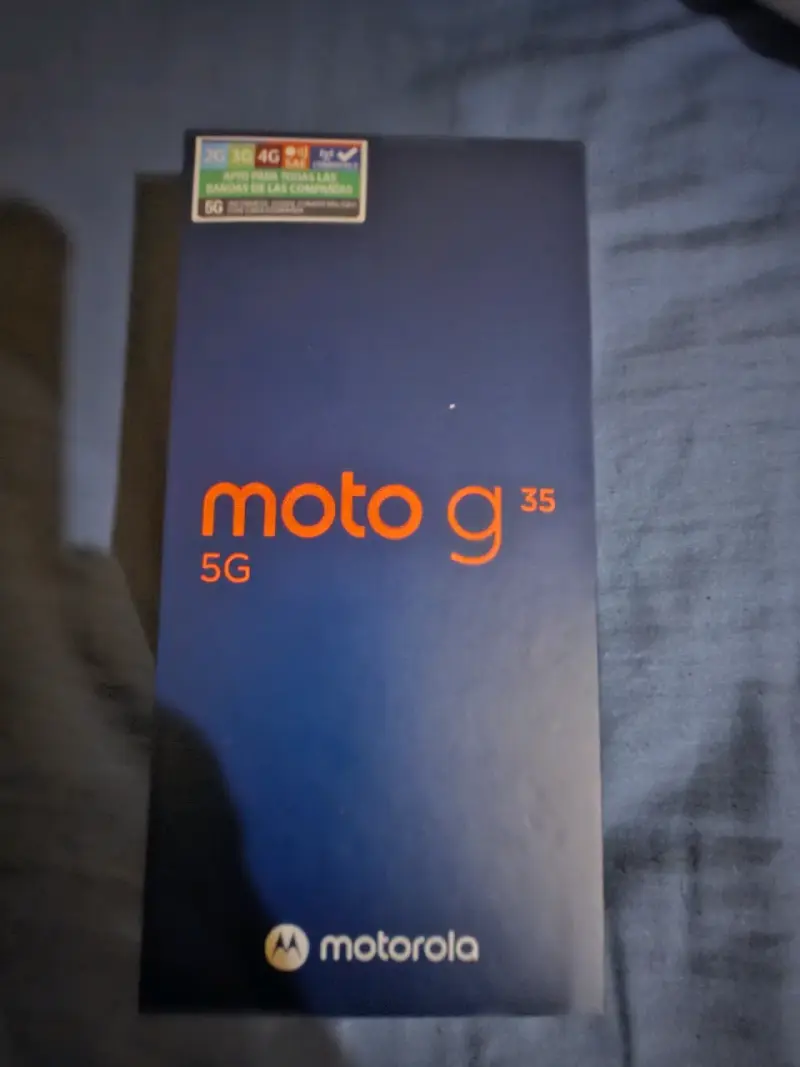 Smartphone Motorola Moto G35 5G Rojo - 4