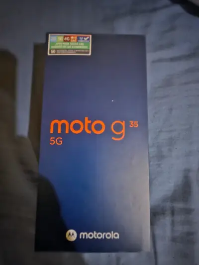 Smartphone Motorola Moto G35 5G Rojo - miniatura 4
