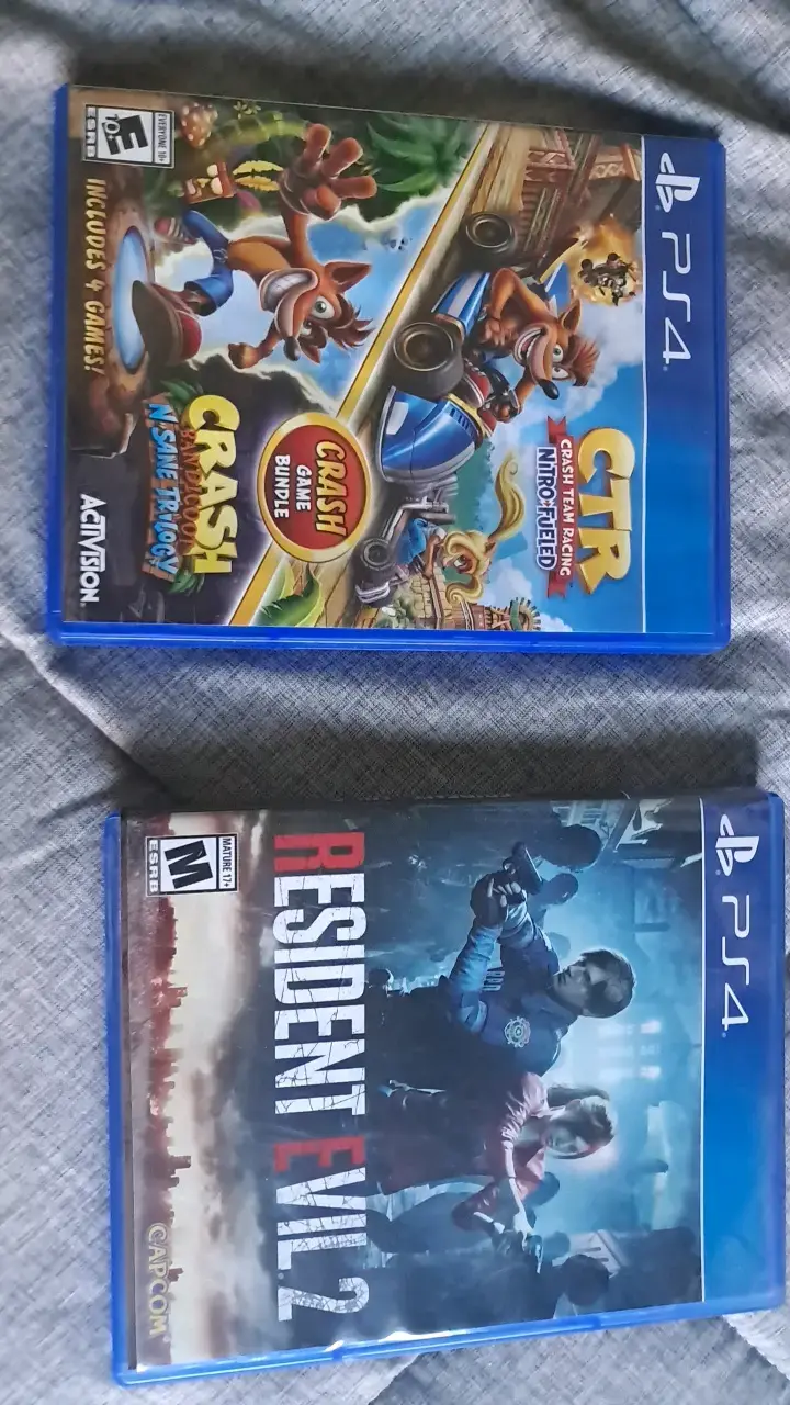 Juegos PS4 Crash Bandicoot y Resident Evil 2