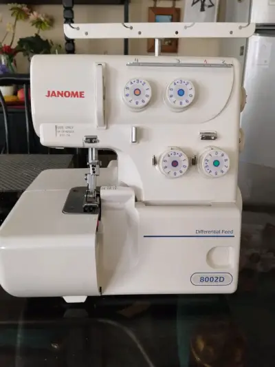 Máquinas de coser Janome 311 y 8002D - miniatura 3