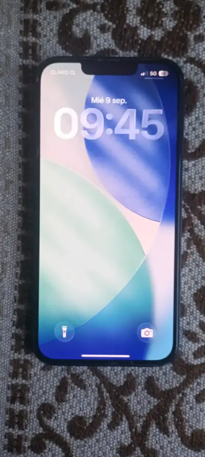 iPhone 13 en buen estado - miniatura 2