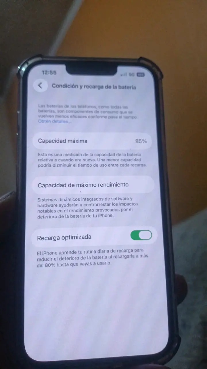 iPhone 13 en buen estado - 3