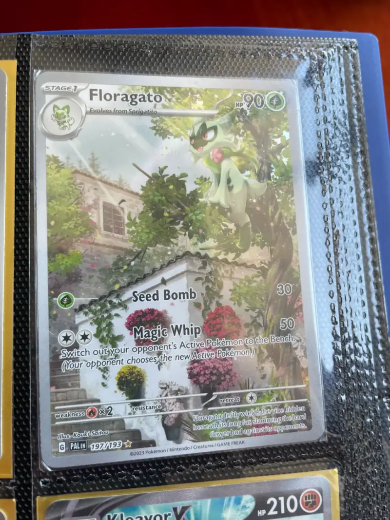 Carta Pokémon Floragato holográfica