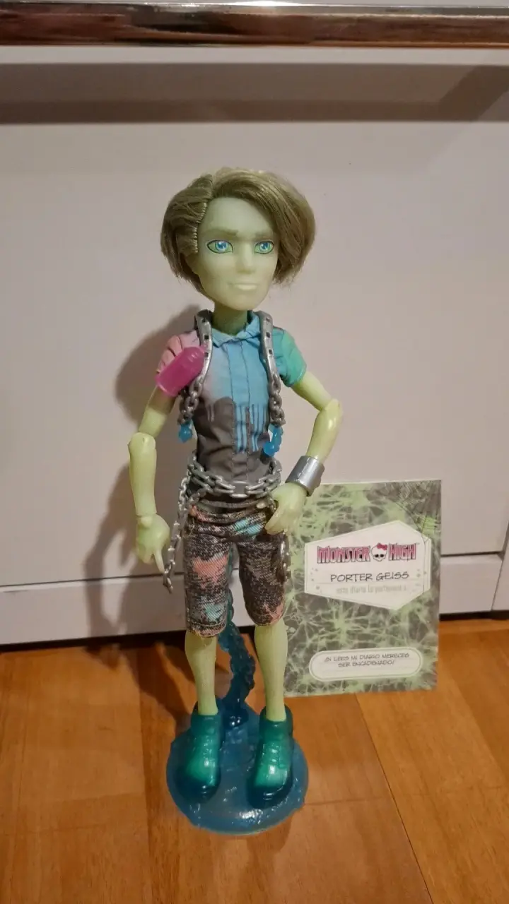 Muñeco Monster High Porter Geiss - 1