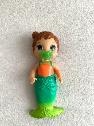 Muñeca Baby Alive cola de sirena Hasbro - miniatura 1