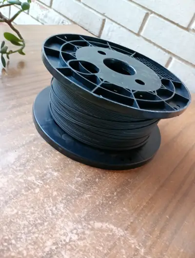 Carrete de cable negro para uso general - miniatura 3