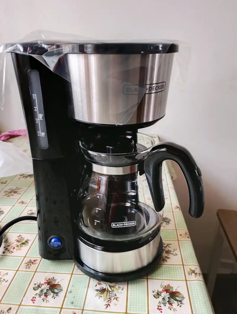 Cafetera Black+Decker 4 en 1 con Taza Térmica - 3