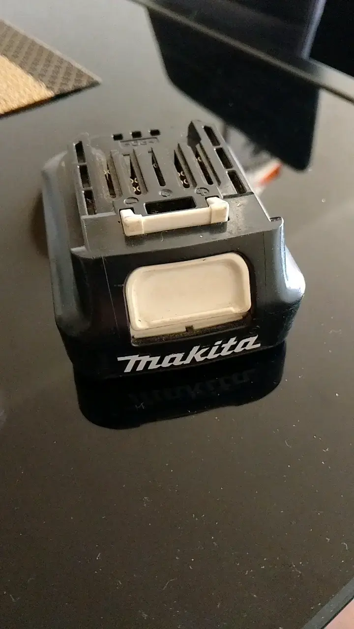 Batería Makita 12V 1.5Ah para Herramientas - 2