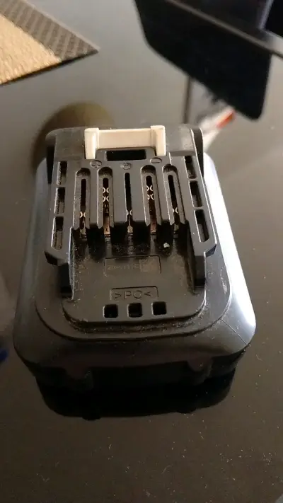 Batería Makita 12V 1.5Ah para Herramientas - miniatura 3