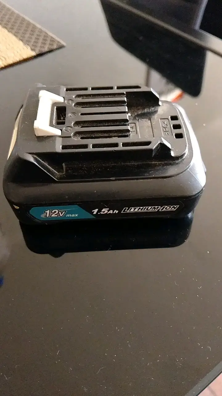 Batería Makita 12V 1.5Ah para Herramientas - 4
