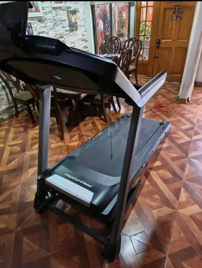 Caminadora eléctrica ProForm en buen estado - miniatura 3